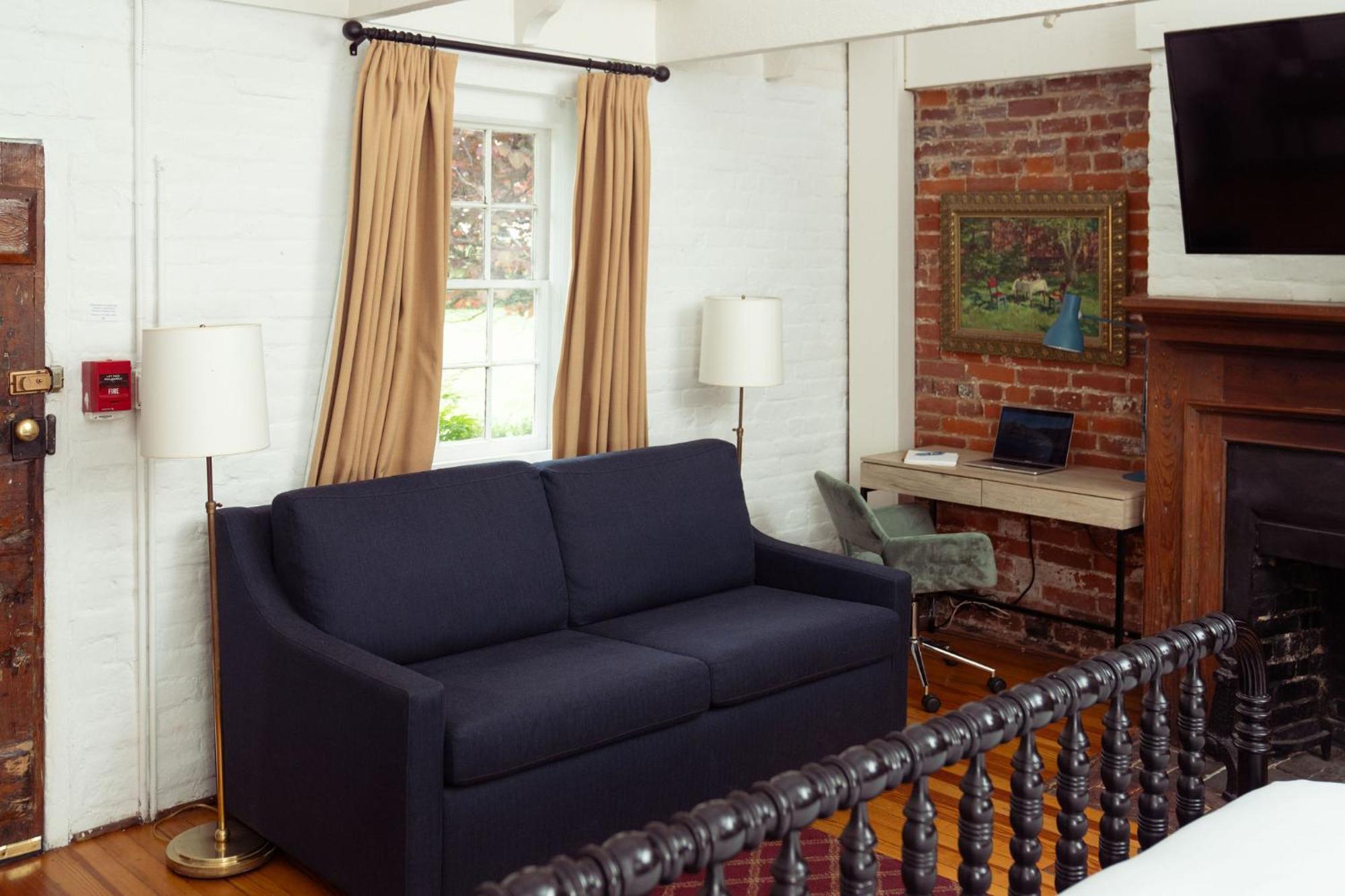 The Clifton Hotel Charlottesville Buitenkant foto